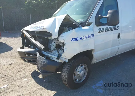 2014 Ford Econoline E250 Van z USA, uszkodzony, nr VIN 1FTNS2EL9EDB02301